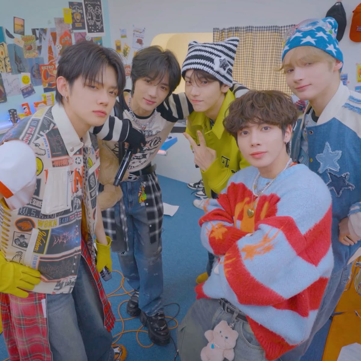 hueromantics's tweet photo. if you like [txt song], you should try [stayc song] - a thread 🫧 https://t.co/LzTKQJyhyQ