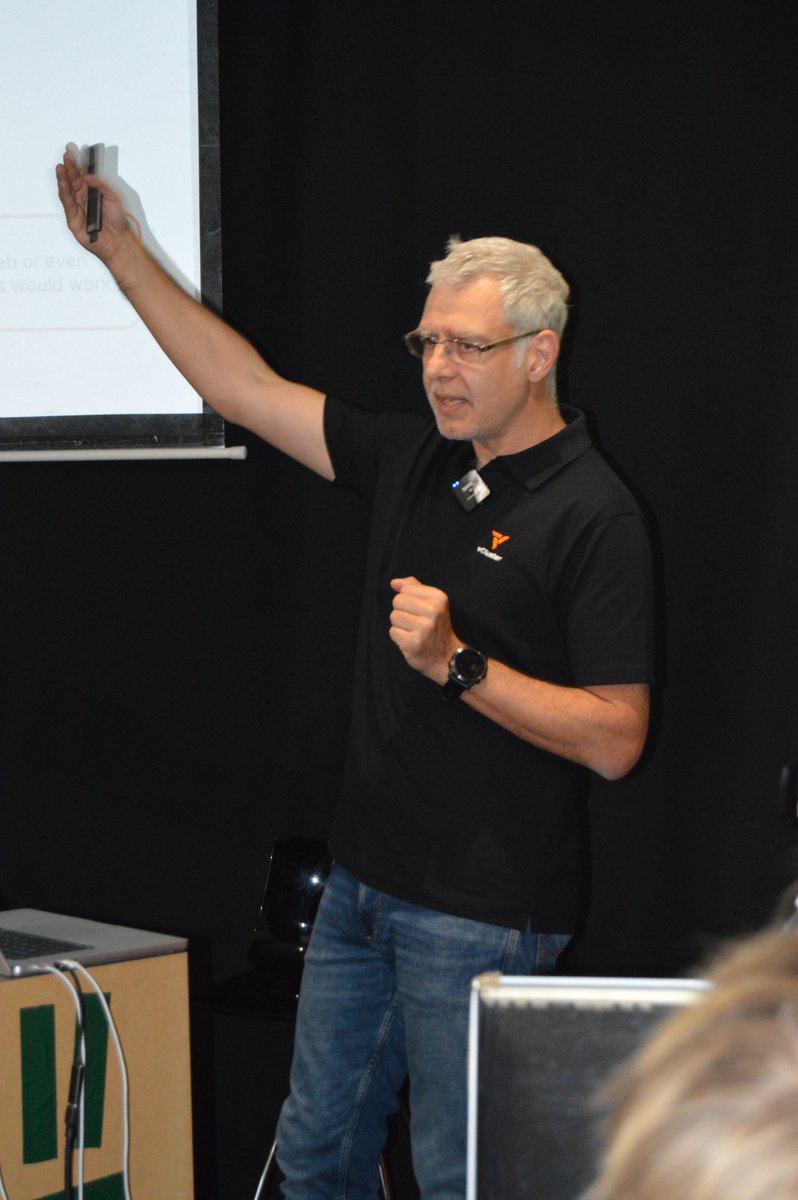Dublin Java User Grp (@dubjug) on Twitter photo In Dublin tonight, we are joined by <a href="/nicolas_frankel/">Nicolas Frankel 🇺🇦🇬🇪</a> talking about .... err .... Java 😀 In Dublin tonight, we are joined by <a href="/nicolas_frankel/">Nicolas Frankel 🇺🇦🇬🇪</a> talking about .... err .... Java 😀