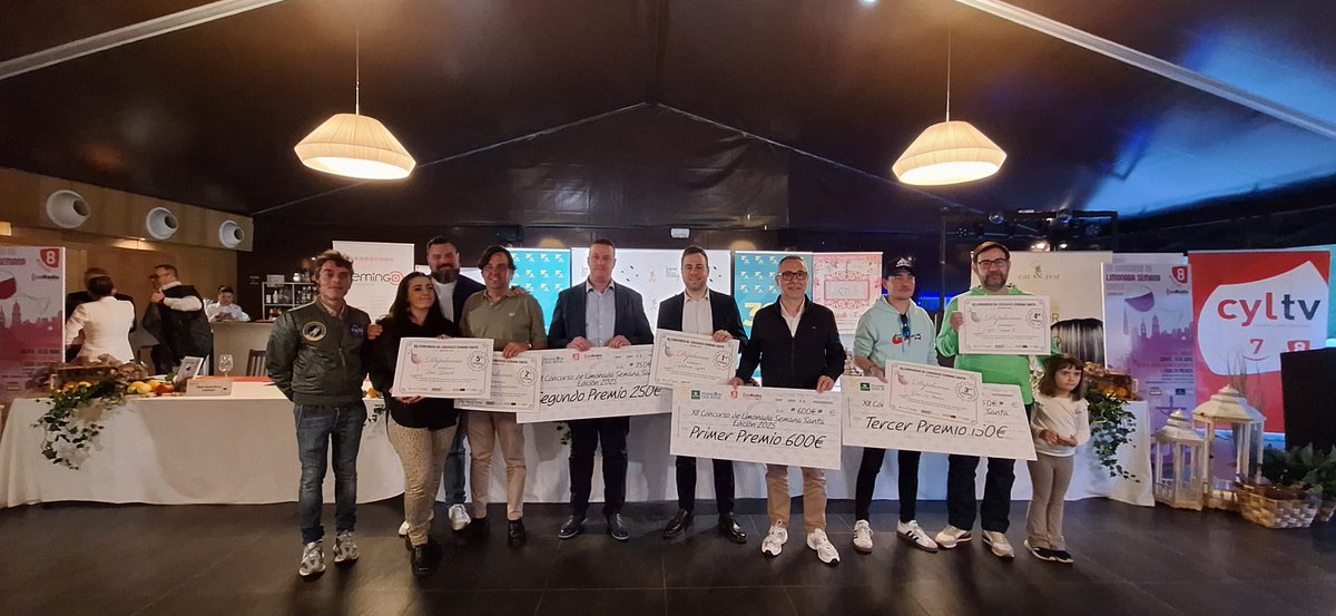 8Bierzo's tweet photo. Así ha quedado el Top-5 del XII Concurso de Limonada de La 8 Bierzo y esradio Bierzo: 

🥇 Syro's (Ponferrada)
🥈Nuevo Compostela (Ponferrada)
🥉La Piedra (Ponferrada)
4️⃣ Tome II (Ponferrada)
5️⃣ Dimak (Ponferrada)

¡Enhorabuena y gracias a patrocinadores, colaboradores y jurado! https://t.co/fx2Jh1ds40