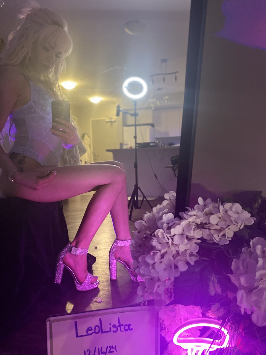 ExoticEcstatic's tweet photo. Nothing but Cute looks and naughty thoughts here :)
#babyblue #lingere #funsize #blondebomber #naughtythoughts https://t.co/zSo3fRhq2O