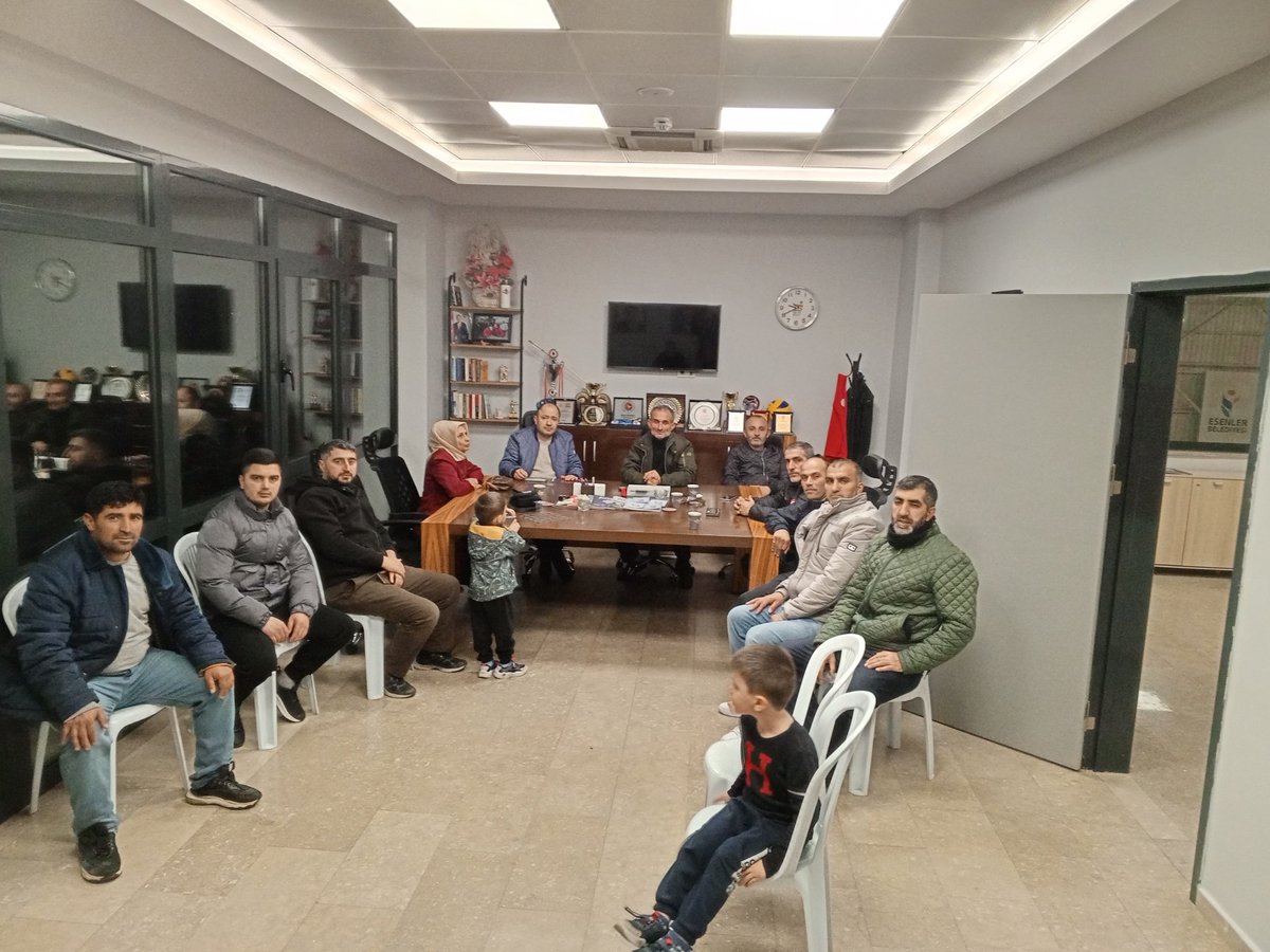 Oruç Reis Mahallesi 1.Bölge haftalık olağan toplantımızı Mahalle Başkanımız Mehmet Yılmaz'ın ve İlçe yönetimi Duran Süzkesen katılımlarıyla gerçekleştirdik. <a href="/RTErdogan/">Recep Tayyip Erdoğan</a> <a href="/mt_goksu/">Mehmet Tevfik Göksu</a> <a href="/EmrullahErkus/">Emrullah ERKUŞ</a> <a href="/oktayilmaz18/">OKTAY YILMAZ</a> <a href="/KENANYASAR57/">Kenan YAŞAR 🇹🇷</a> @VedatDestek <a href="/murattemur51/">Murat Temur</a> <a href="/HarunAsartepe/">harun asartepe</a> <a href="/ilyasduras/">İlyas Duras</a>