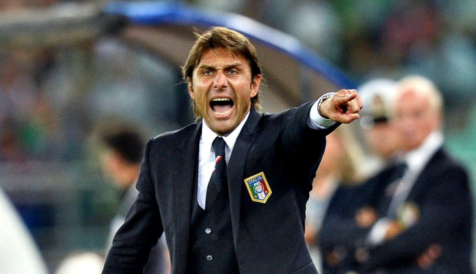 Paulirob76's tweet photo. @STJAMESSANN ANTONIO CONTE

El seleccionador italiano fracasó con su país luego de haber estado al frente un corto periodo de tiempo (2014-2016), mismo en el que no pudo marcar diferencia de manera importante a comparación de lo que había logrado previamente con la Juventus en la Serie A. https://t.co/PPv8sMbCEs
