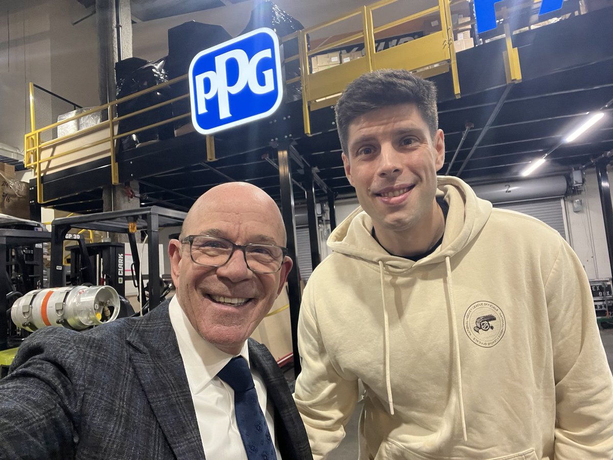 Darren R Pang tweet media