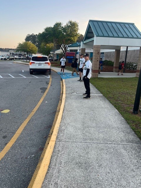 Bobcat Baseball was at Bluffton Elementary and Early Childhood Center yesterday welcoming bright smiling faces and handing out high fives!
#itsbettertobeabobcat