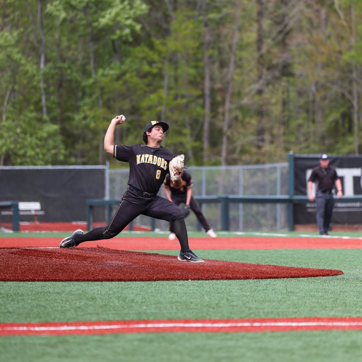 USABaseEvents's tweet photo. Hats off to Tyler Kennedy🧢

5.2 IP, 0 R, 9 Ks😳

@matadorbaseball | #NHSI25 https://t.co/pnQyyJpTwD