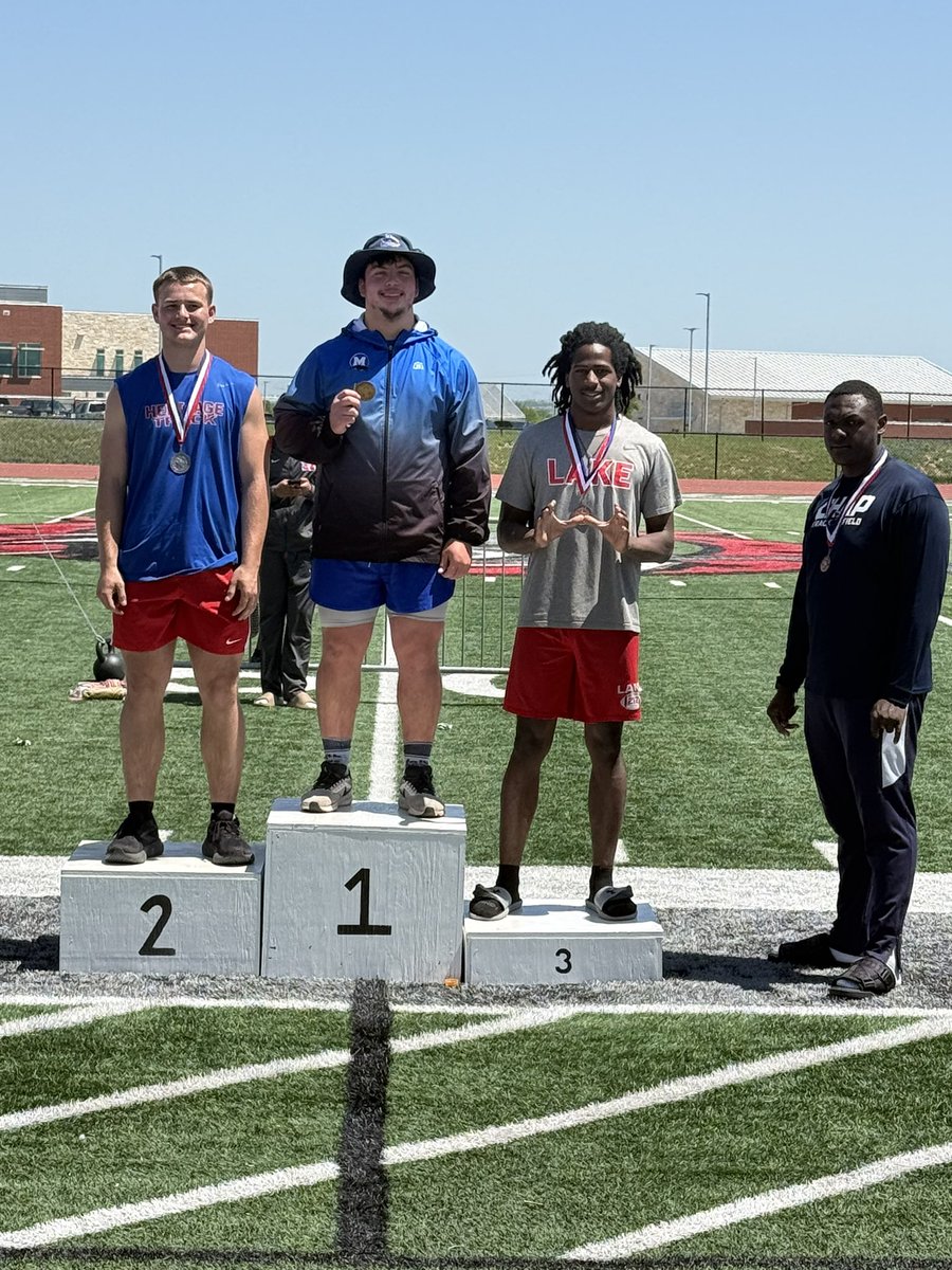 Congrats to <a href="/Travellis126941/">Travellis Harrison Jr</a>. 6 foot PR and jumped three places to qualify for regionals discus. #Horsepower <a href="/BByrd24/">Brandin Byrd</a> <a href="/caleb_loper36/">calebloper</a> <a href="/lakebroncotrack/">Lake Belton Boys Track & Field</a>