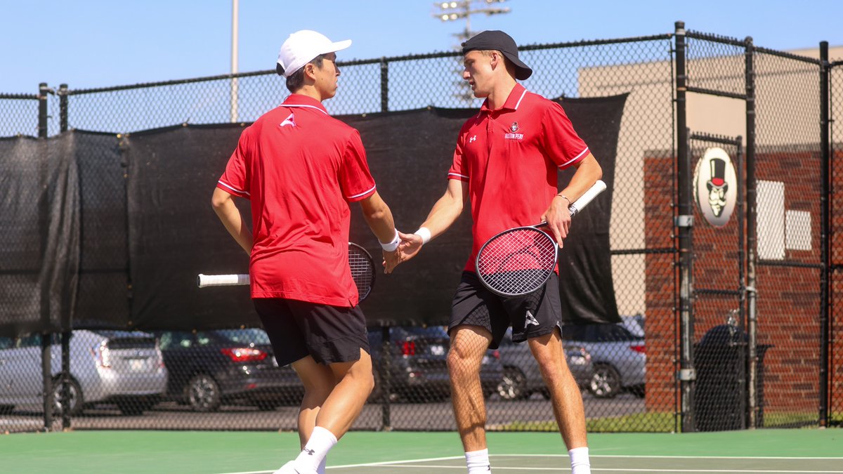 The Govs travel to the Sunshine State for a meeting with the Hatters!🎩🎾

📰 | tinyurl.com/y5ne7zn3

#LetsGoPeay