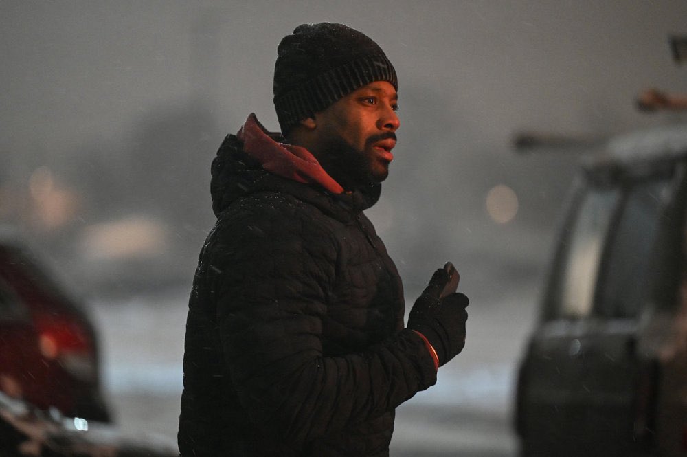 mariewho03's tweet photo. Chicago Pd 12x18 promo pics (2)
#onechicago #chicagopd #adamruzek #patrickflueger #kianacook #toyaturner #kevinatwater #laroycehawkins #charliereid #shawnhatosy #hankvoight #jasonbeghe https://t.co/FcOOD23aHk