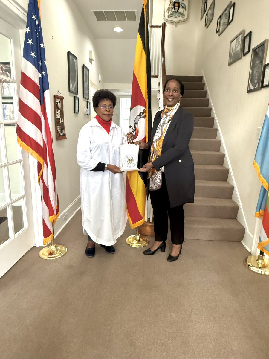 UgaEmbaWashDC's tweet image. Today, the Inspector General of Government @IGGBetiKamya paid a courtesy call on @RobieKakonge_ and engaged Embassy staff on the mandate of the Inspectorate of Government.
@IGGUganda
@UgandaMFA