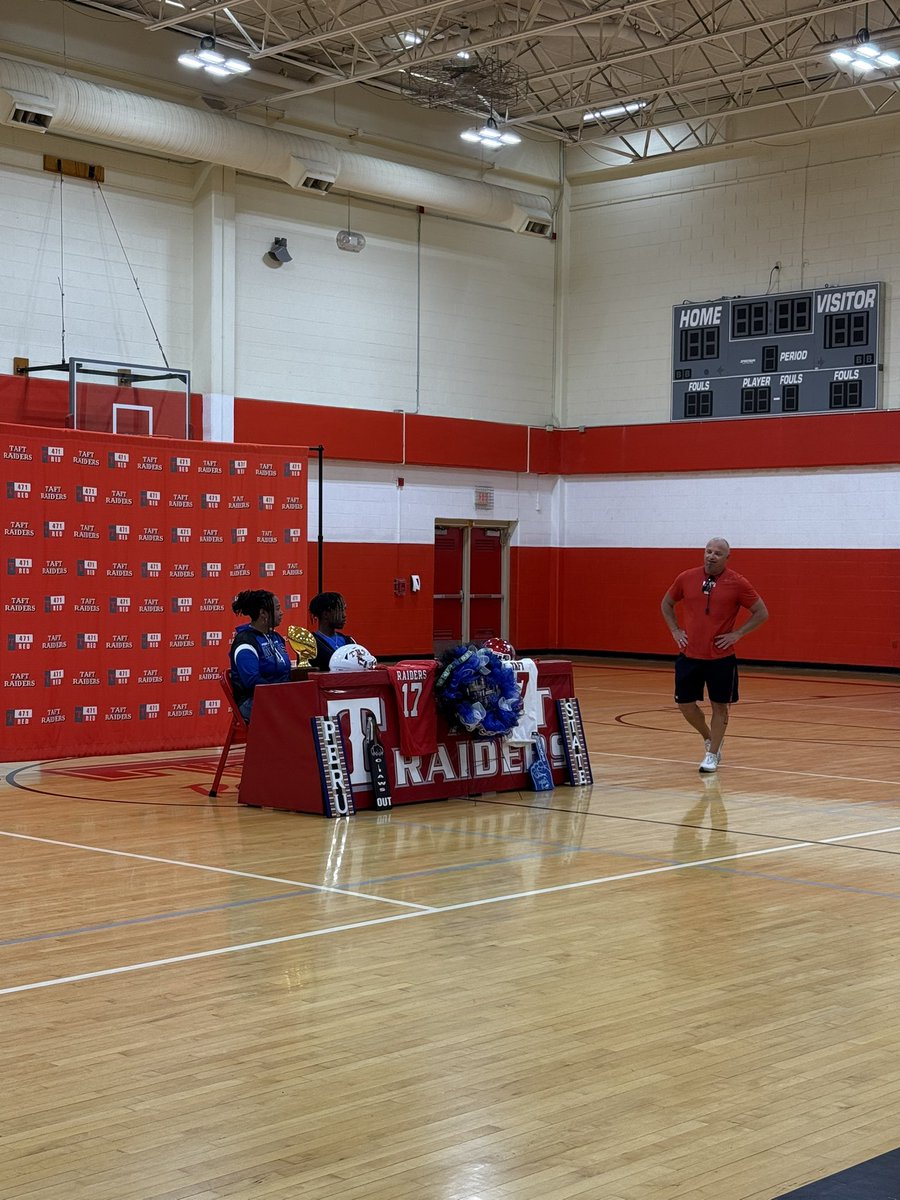 Coach Falcon tweet media