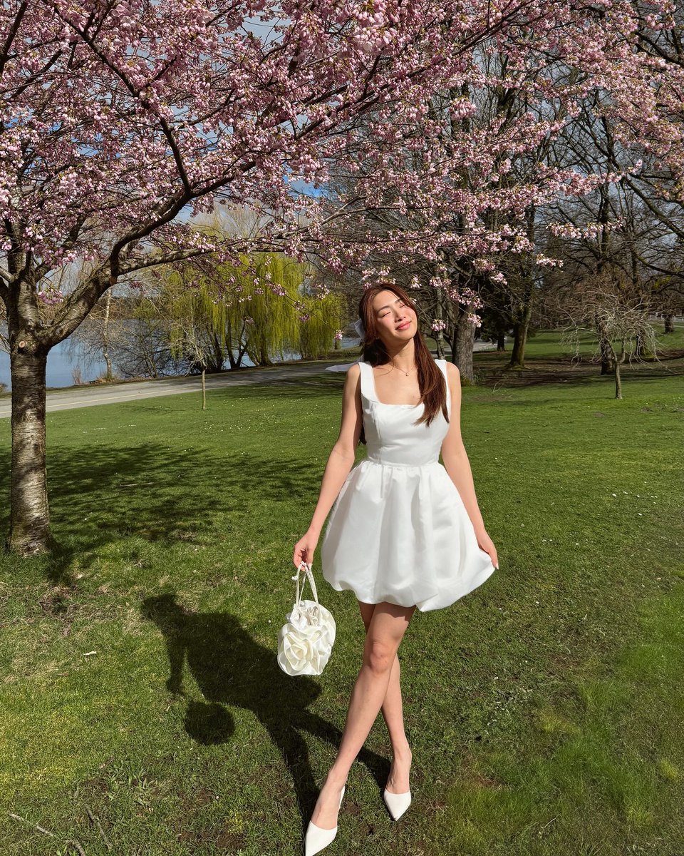 lulusdotcom's tweet image. an easy breezy LWD will never go out of style, just ask our @lulus babes 🤍

shop LWDs: lulus.visitlink.me/G3eHPM

featuring:
@mikirai
@bryanna_ruiz_
@casuallymallory
@emmybucher

#gardengirl #springootd #springdresses #pinterestoutfits #pinterestmoodboard