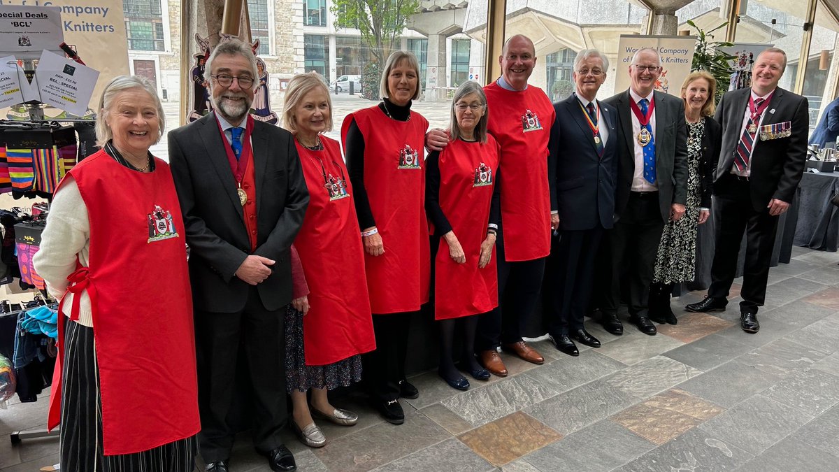 Liz Green (@lizgreenwcfk) on Twitter photo Fantastic day with <a href="/WCFKnitters/">Framework Knitters</a> at The Lord Mayor's Big Curry Lunch at Guildhall, in aid of our Armed Forces. Great support from #Livery, City of London businesses, and a large number of the military volunteering & attending - 1,500 people served in 3 hours! <a href="/citylordmayor/">Lord Mayor of London, Alastair King</a> Fantastic day with <a href="/WCFKnitters/">Framework Knitters</a> at The Lord Mayor's Big Curry Lunch at Guildhall, in aid of our Armed Forces. Great support from #Livery, City of London businesses, and a large number of the military volunteering & attending - 1,500 people served in 3 hours! <a href="/citylordmayor/">Lord Mayor of London, Alastair King</a>