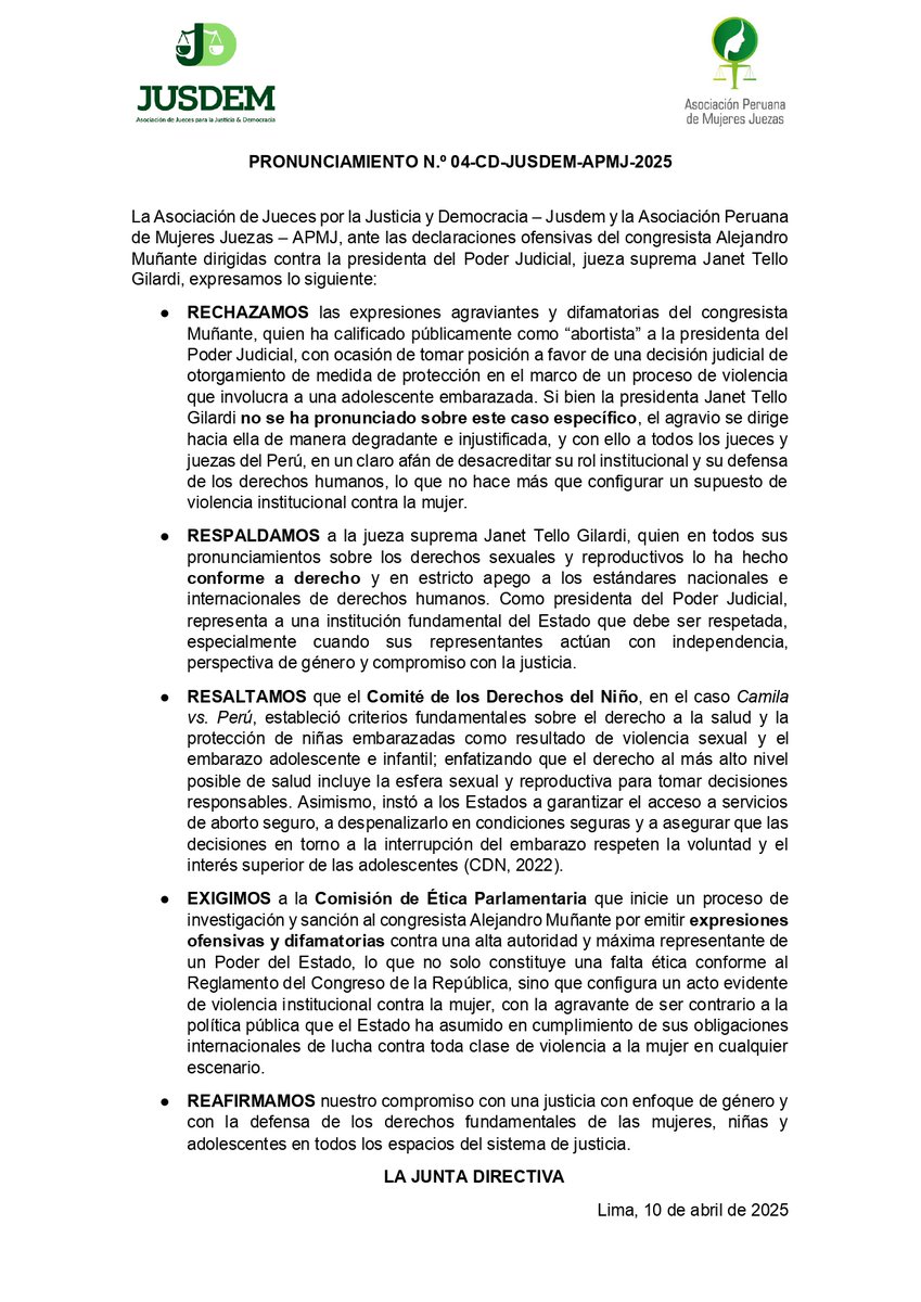 Apmjperu's tweet photo. #UltimoMomento PRONUNCIAMIENTO
Ante las declaraciones ofensivas del congresista Alejandro Muñante dirigidas contra la presidenta del Poder Judicial, jueza suprema Janet Tello Gilardi, expresamos lo siguiente:

Ver aqui: https://t.co/Y1DUH1NyiK https://t.co/Z3VLpDO1qb