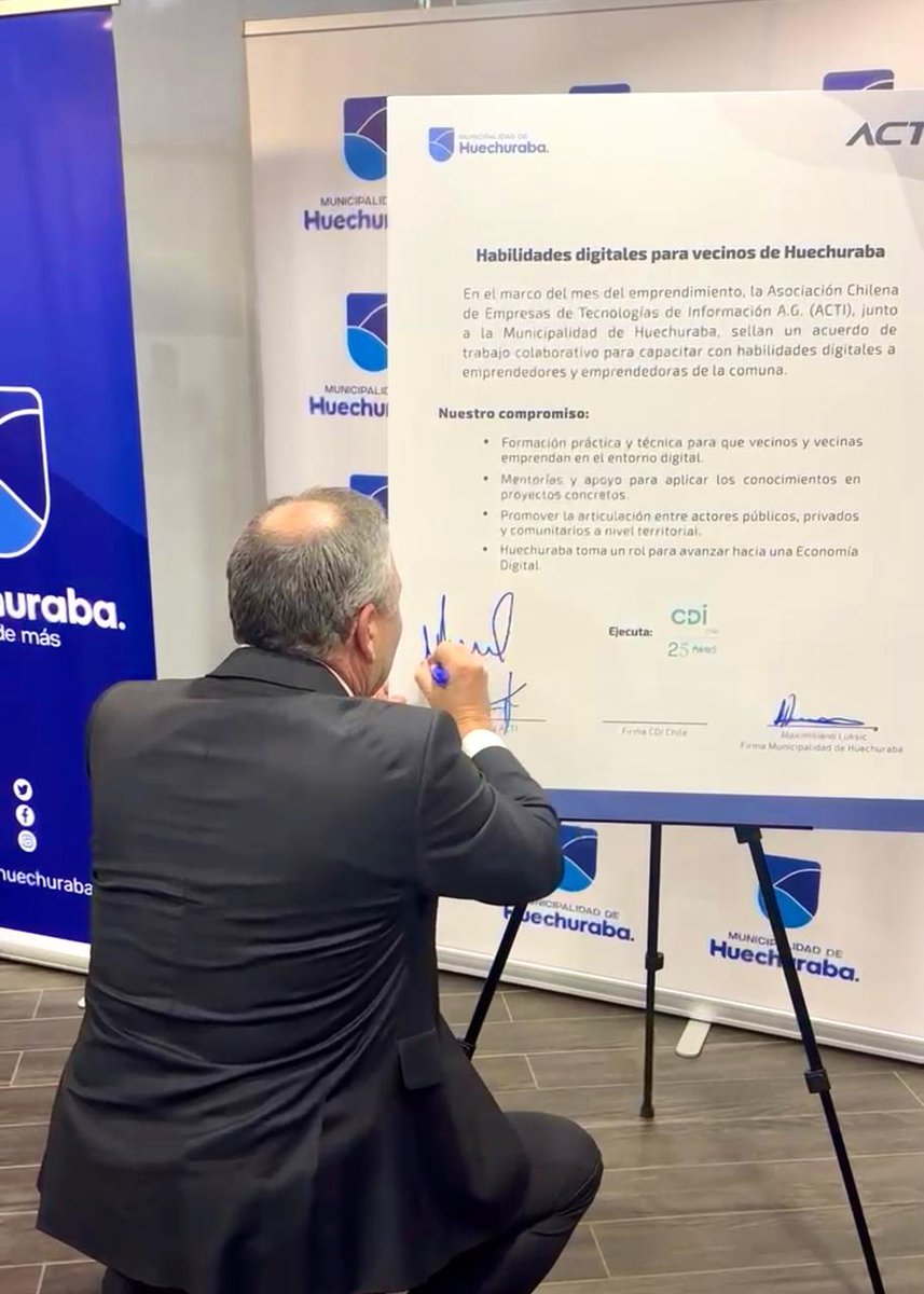 Ayer sellamos una alianza con la <a href="/mun_huechuraba/">Municipalidad de Huechuraba</a> y 
 <a href="/CDIChile/">CDI Chile</a>  para capacitar a 30 emprendedores/as en habilidades digitales. Tendrán talleres, mentorías, clases en vivo y un fondo concursable para fortalecer sus negocios. ¡Vamos con todo!