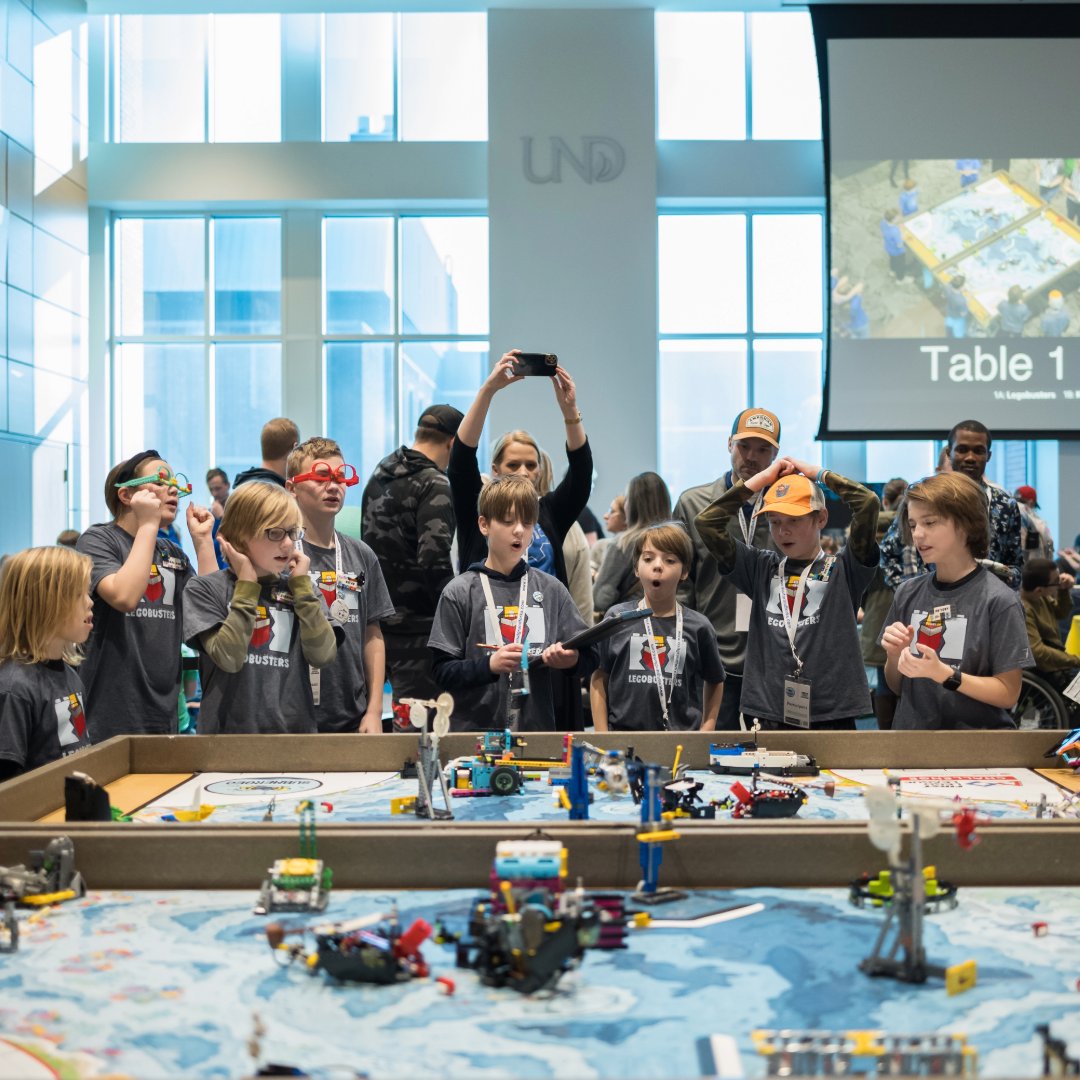 UND College of Engineering & Mines tweet media