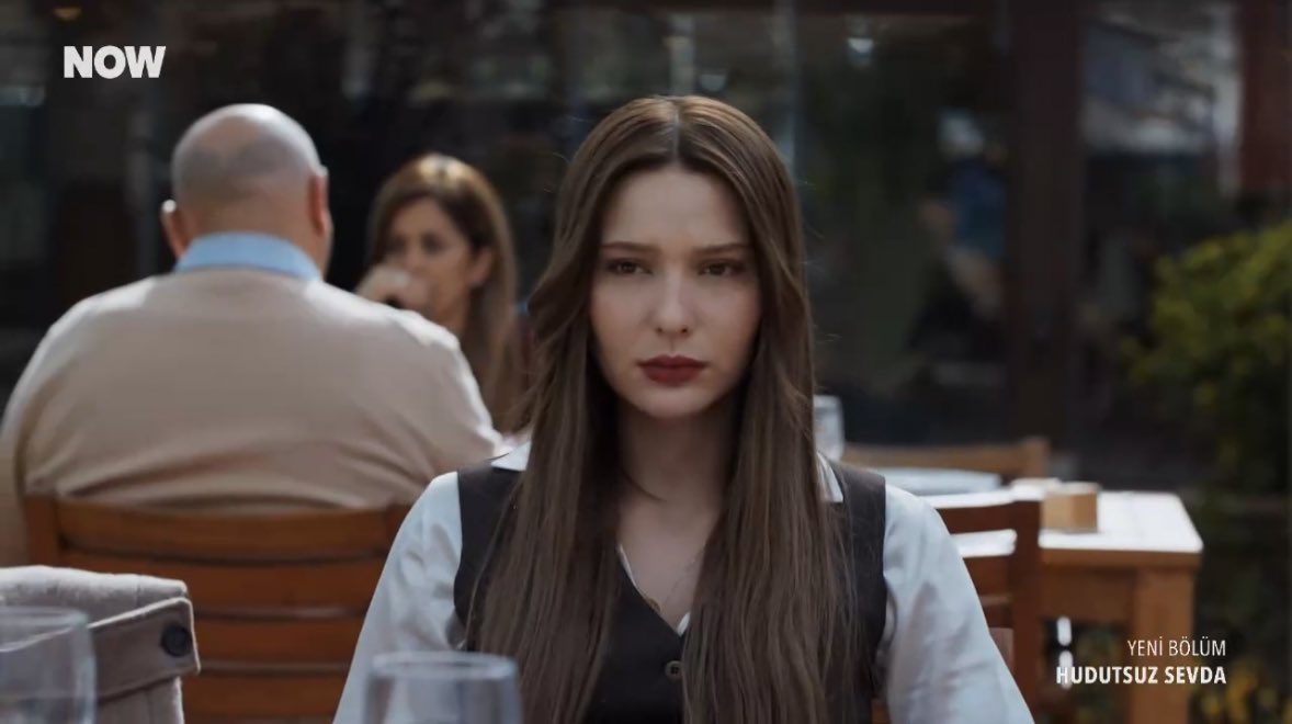 D : Im tired take me home 
H : Go ask the person who took you to Zeynep to take you home
🤣🤣🤣🤣🤣🤣🤣🤣🤣🤣🤣
#HudutsuzSevda