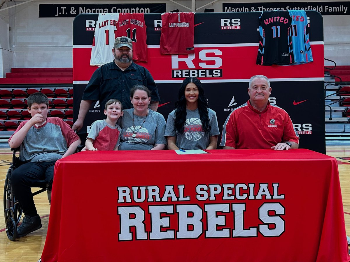 PioneerTeams's tweet photo. ‼️ Another exciting signing for Lady Pioneer Basketball!
Join us in welcoming Rayleigh Turner to the team — a 5’9” standout from Rural Special High School! @RayT1113 

Congratulations, Rayleigh! We can’t wait to see you in action at Pioneer Pavilion! 🔥 https://t.co/hoI4eggoBK