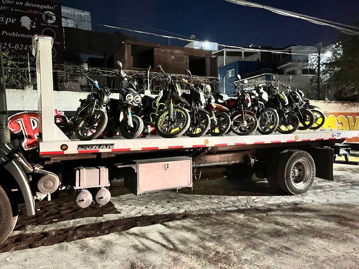POLICÍA DE TLAQUEPAQUE EN COORDINACIÓN RETIRAN 40 MOTOCICLETAS IRREGULARES EN OPERATIVO BETA
Detalles: facebook.com/share/p/1HqvsJ…