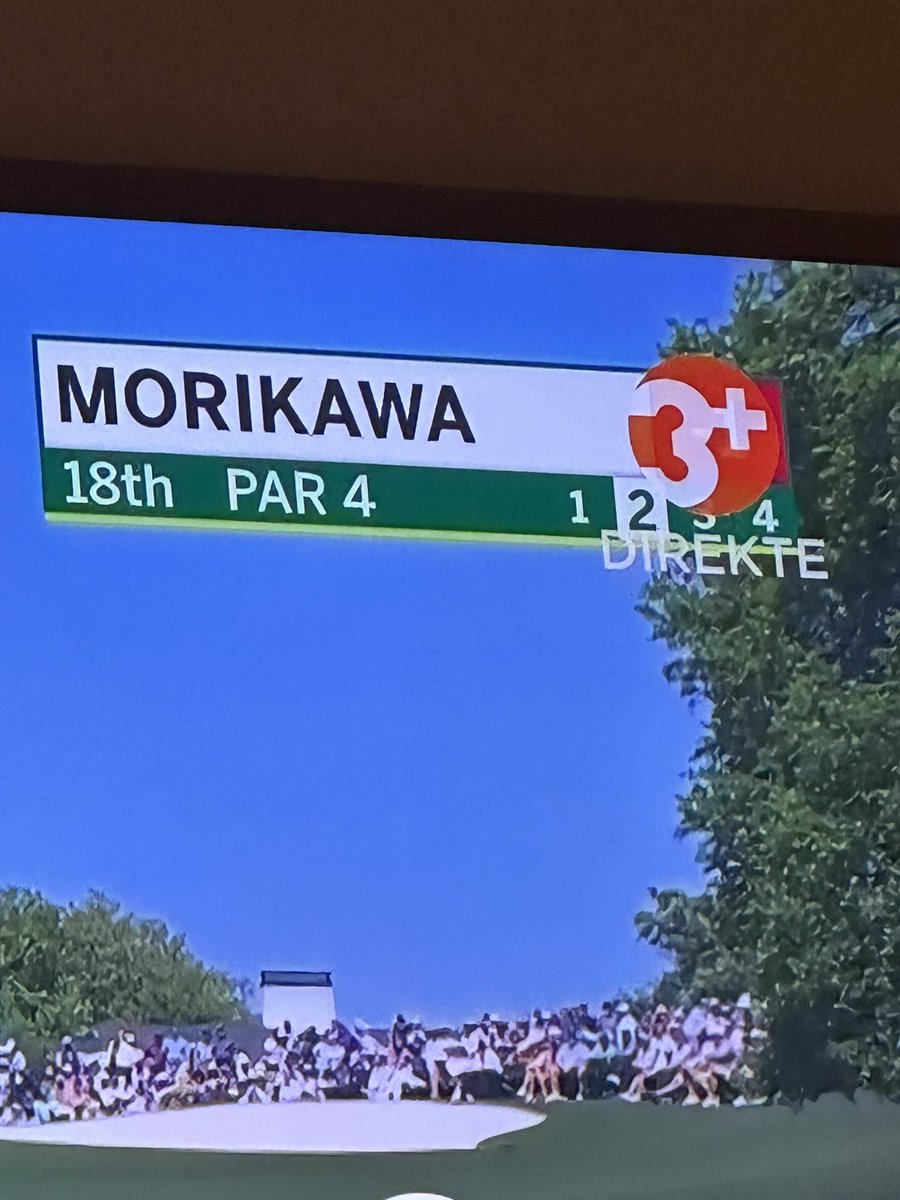 KenKrabbe's tweet photo. @ViaplayGolfNO Det er greit irriterende at logoen deres går over scoren til spilleren i bilde. #måderefikse https://t.co/TJzCyDuk5j