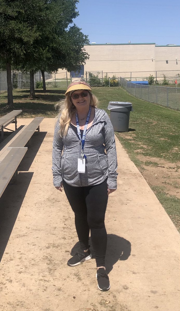 sheree42707426's tweet photo. #SkyhawkPride #MedinasMarvels #AdminSpiritWeek #MrsRaineyWorkOutGear #GettingOurStepsIn https://t.co/lUwbFHEVG2