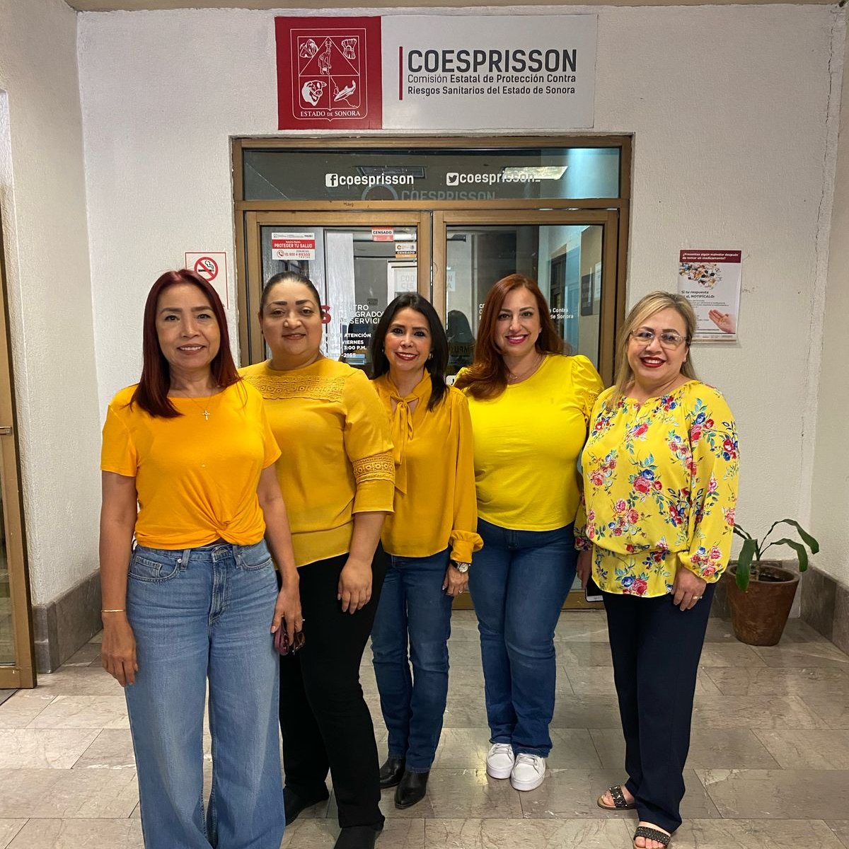COESPRISSON's tweet photo. 🟡 El equipo de #Coesprisson se une a la lucha para prevenir el suicidio cada 10 del mes.

📍 Obregón, Hermosillo y San Luis Río Colorado

#COESPRISSONTeCuida https://t.co/IbL6zOFVO7
