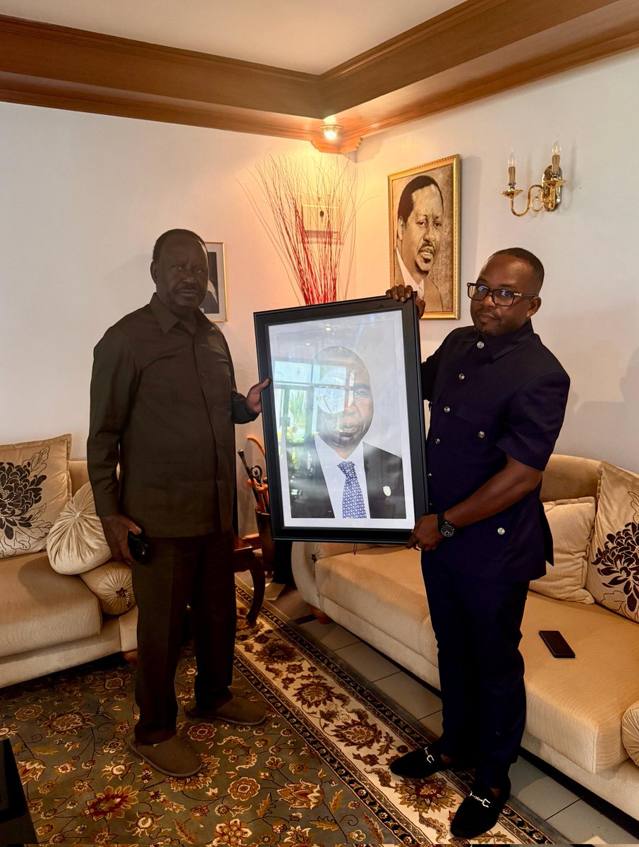 silasjakakimba's tweet photo. EARLIER TODAY,

Had a Briefing Session with H.E. Raila Odinga at his Karen Residence, during which we relived the memories of our initial and first encounter when George directly introduced me to him during my Campus days, after several months of Friendship. One thing was evident - JOMADONGO's demise has hit PM hard but as we both agreed, The Lord's Appointed Time neither goes a minute longer nor a minute less and this means, what remains for us is to celebrate the Moments and Times shared together with George. We later had a solemn Church Service at the House of Grace Church, Nairobi West where Family, Friends, Colleagues and Relatives had occasion to euologise a Good Man. 

YES - A GOOD MAN RESTS.