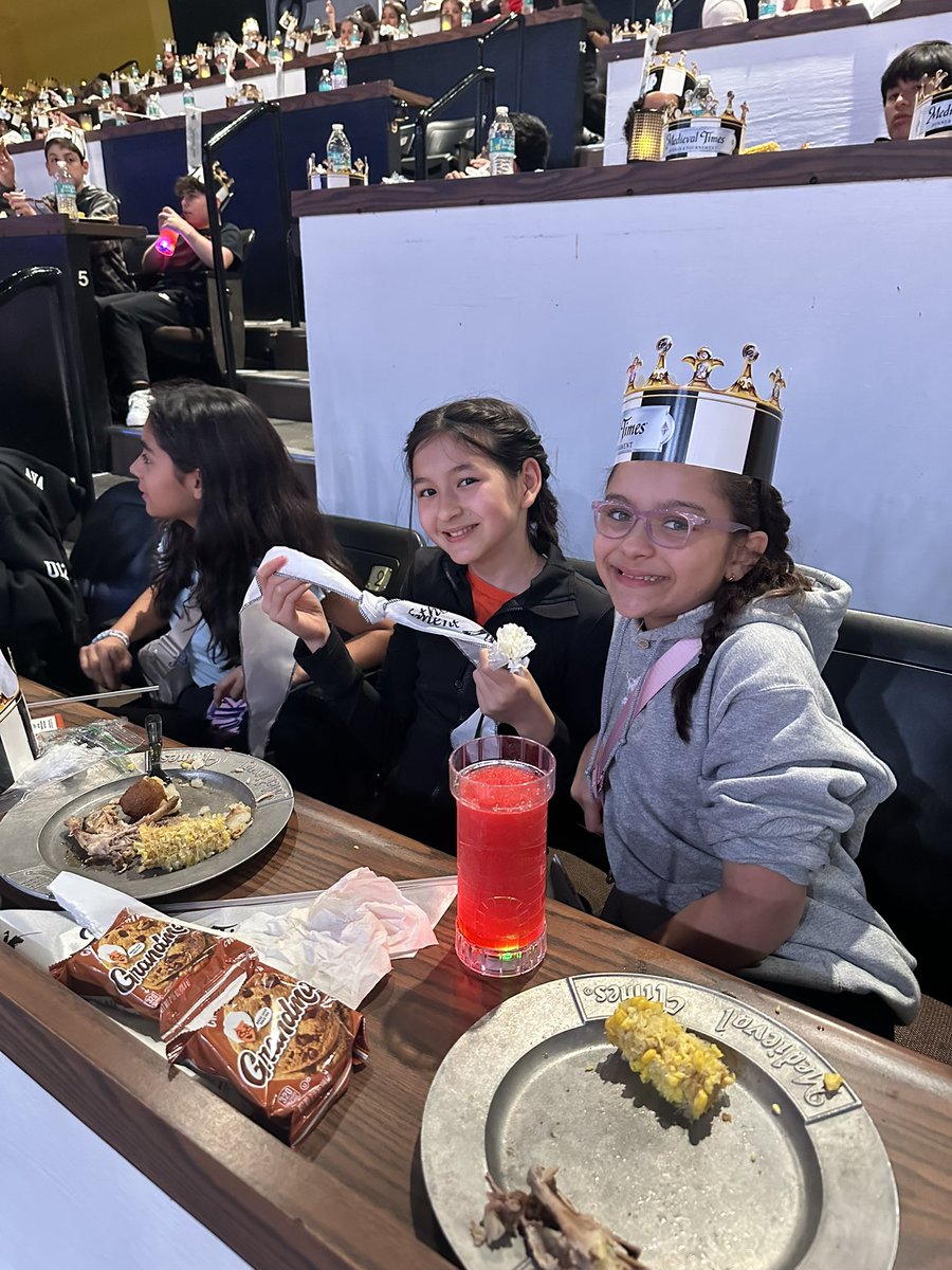 HHJuniorAviators tweet media