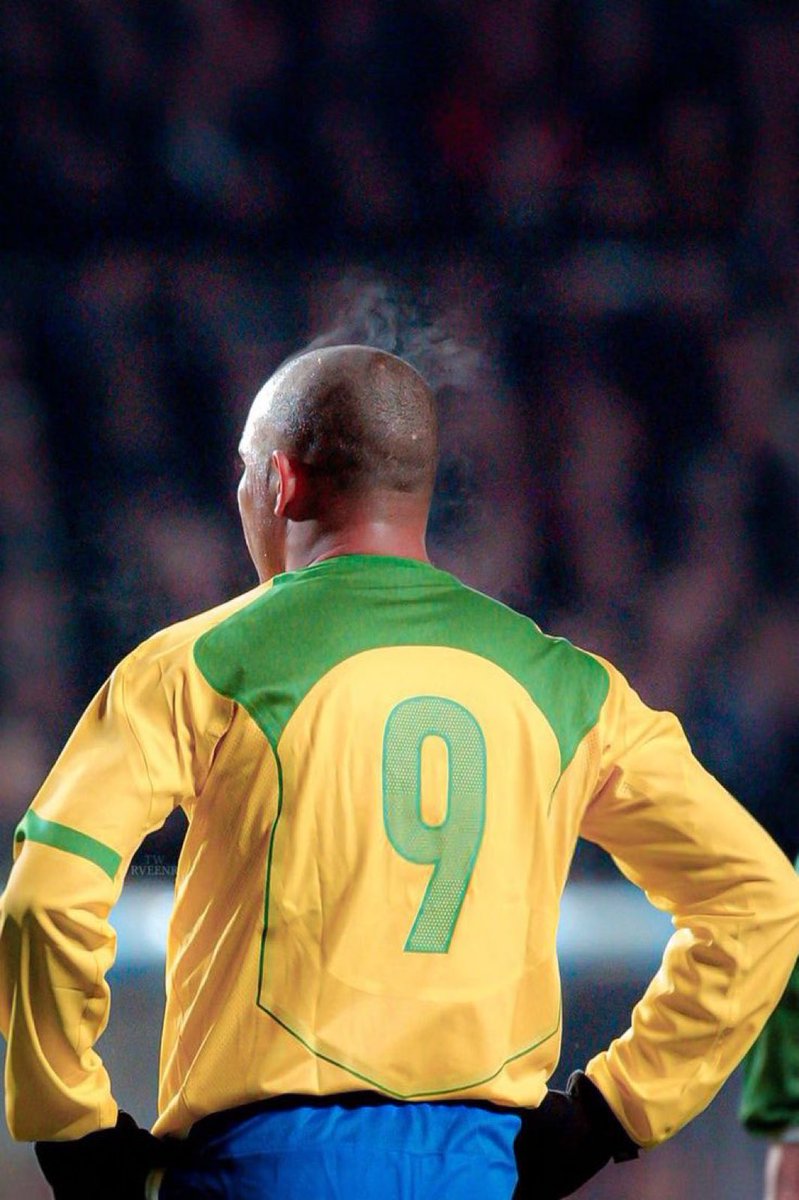 Football Pictures That Go Hard (@hardfootypix) on Twitter photo 