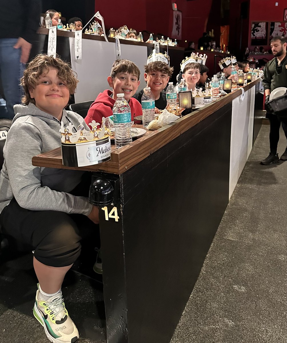 HHJuniorAviators tweet media