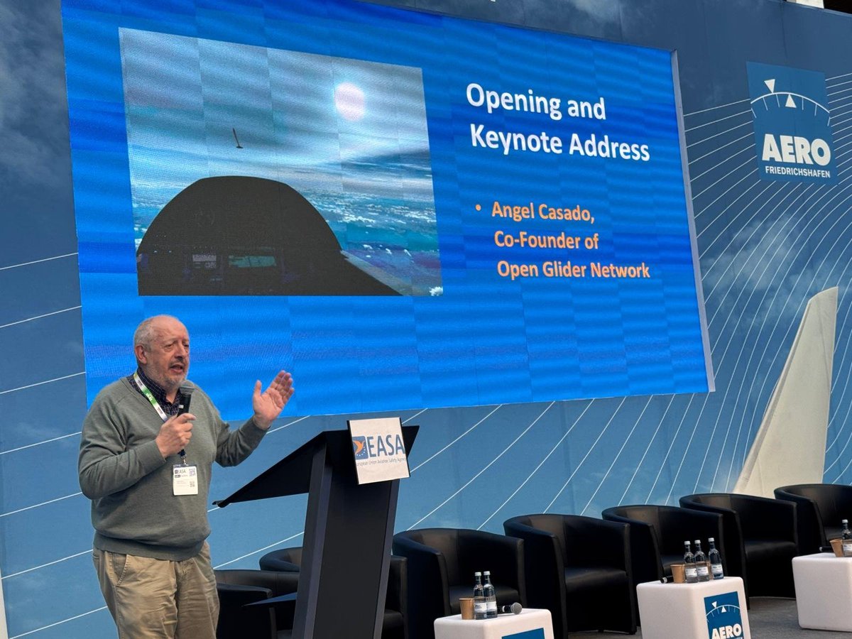 OpenGliderNet's tweet image. Thanks Angel for representing OGN at #aero2025 !