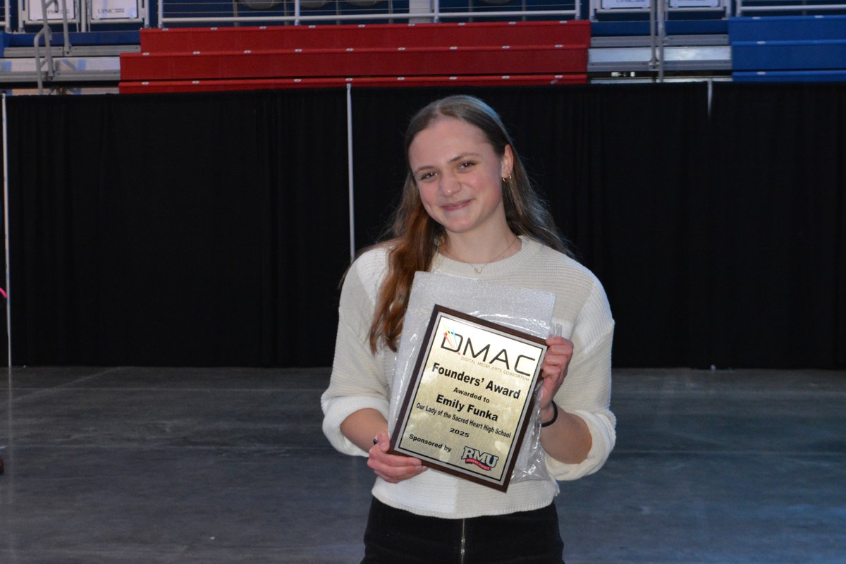 OLSH_HighSchool's tweet photo. ๐ฅ๐ Congrats to all the OLSH students who attended the DMAC Awards at RMU! Special shoutout to our winners: The WCHR Morning News Team, Marina DeNinno '24, and Emily Funka '25!
#OLSH #WCHR #DMACAwards #OLSHMedia #ChargerPride #WCHR https://t.co/DxsF8LKqSp