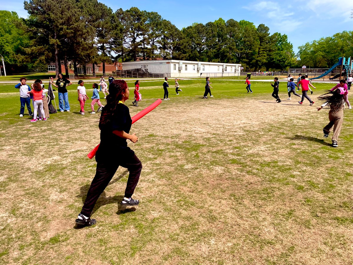 KHS PEPI (@khspepi) on Twitter photo Thank you KES for a fast and fun day for our PEPI session today. We had a blast with <a href="/mschristianson3/">Dominique Christianson</a> and the entire 3rd graders. Go Little Knights! ๐ #KHSPEPI <a href="/KnightdaleHS/">Knightdale High</a> Thank you KES for a fast and fun day for our PEPI session today. We had a blast with <a href="/mschristianson3/">Dominique Christianson</a> and the entire 3rd graders. Go Little Knights! ๐ #KHSPEPI <a href="/KnightdaleHS/">Knightdale High</a>