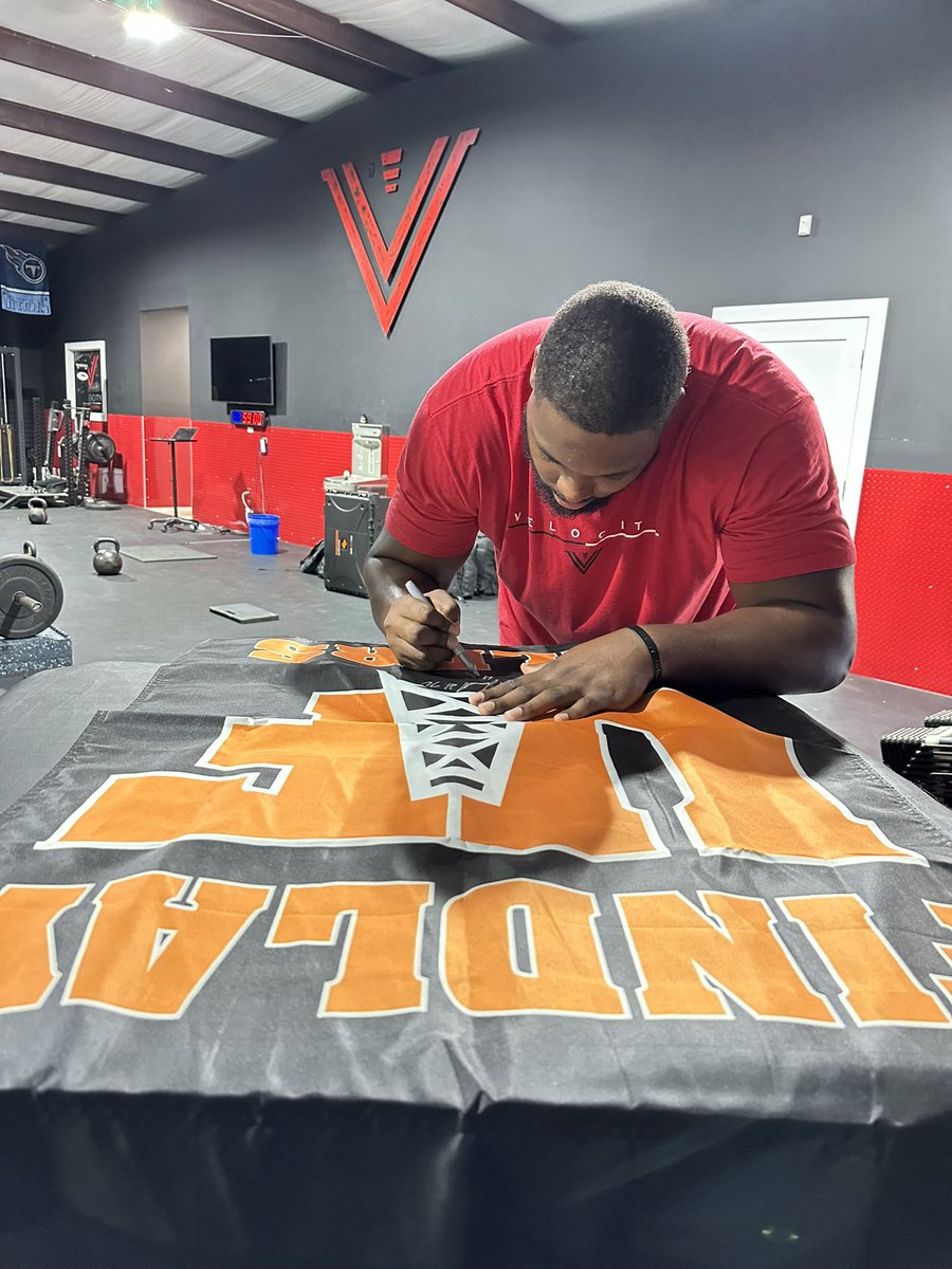 Velocity Football Academy™ (@velocity_fb) on Twitter photo 🔥🔥Flag Signing Day🔥🔥 with <a href="/bigguccimj/">Mike Jerrell🧟♂️</a> from <a href="/Seahawks/">Seattle Seahawks</a> ‼️ We are honored to have supported your journey over the last couple months with us!! We appreciate your trust in us and wish you best going into OTA’s!! #VFAM <a href="/Velocity_LS/">Luke Schultheiss</a> <a href="/Velocity_XP/">Xavier Pendergrass</a> <a href="/Velocity_BJ/">Blain Jones | B.S, CSCS, PICP Lvl 2</a> <a href="/Velocity_JM/">Joe More</a> 🔥🔥Flag Signing Day🔥🔥 with <a href="/bigguccimj/">Mike Jerrell🧟♂️</a> from <a href="/Seahawks/">Seattle Seahawks</a> ‼️ We are honored to have supported your journey over the last couple months with us!! We appreciate your trust in us and wish you best going into OTA’s!! #VFAM <a href="/Velocity_LS/">Luke Schultheiss</a> <a href="/Velocity_XP/">Xavier Pendergrass</a> <a href="/Velocity_BJ/">Blain Jones | B.S, CSCS, PICP Lvl 2</a> <a href="/Velocity_JM/">Joe More</a>