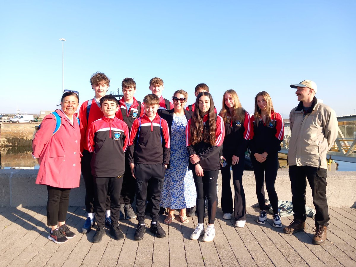 Coláiste Naomh Eoin (@col_naomh_eoin) on Twitter photo Deas castáil le <a href="/GGilgerEdu/">Gean Gilger</a> ar maidin agus í ag taisteal ar an mbád linn <a href="/gretbofficial/">Galway and Roscommon ETB</a> <a href="/ETBIreland/">ETBI</a> #Gaeilge #oileán Deas castáil le <a href="/GGilgerEdu/">Gean Gilger</a> ar maidin agus í ag taisteal ar an mbád linn <a href="/gretbofficial/">Galway and Roscommon ETB</a> <a href="/ETBIreland/">ETBI</a> #Gaeilge #oileán