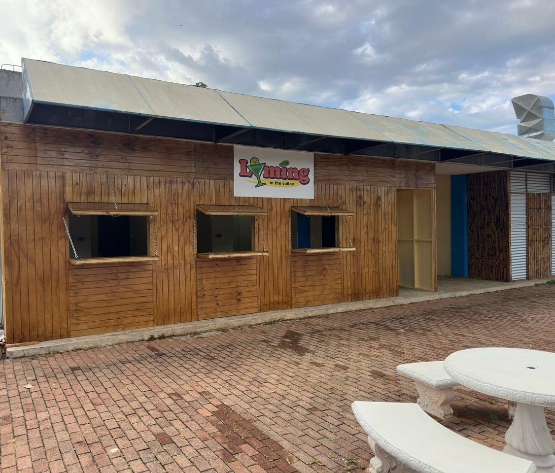 CaroleBeckford's tweet photo. LYMING in the Valley Rest Stop opens this Saturday, April 12 from 10am to 6pm - you can grab some of the most delicious food at the #UnityValley (Moneague) stop on the north-south highway - WhatsApp them at 876 853 2632 https://t.co/LbyGsJ5CSR