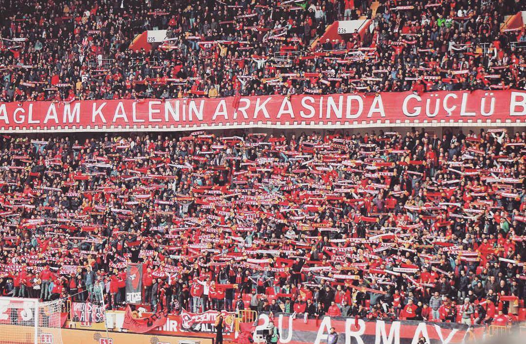 Sen eskiye döneceksin !
Biz deliye 🖤❤️
Sende yerini al zafer şarkılarına ortak ol !
#kenetleneskisehir