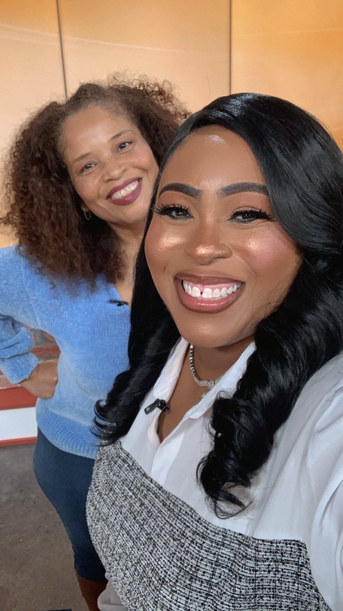 iamladawnblack's tweet photo. Look at who I hung out with today!!!! Energy is always on 💯 📺🎤
@myfairladyt @bmorelifestyletv @foxbaltimore
#ladawnblack #tvsegment #segmentguest #media #mediapersonality #tv #hottopics #lemmetellyou #spillthetea #trendingtopic #gossip https://t.co/6rchRfn8pT