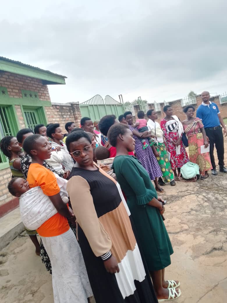 BETTERFAMILYFO1's tweet photo. Today #BFE kicks-off a six days single mothers training. The traning sessions will serve not only single mothers, their children and even the general communiy. Besides their children will be screened and supported accordingly to fight acute malnutrition. https://t.co/dD8hAoTh44