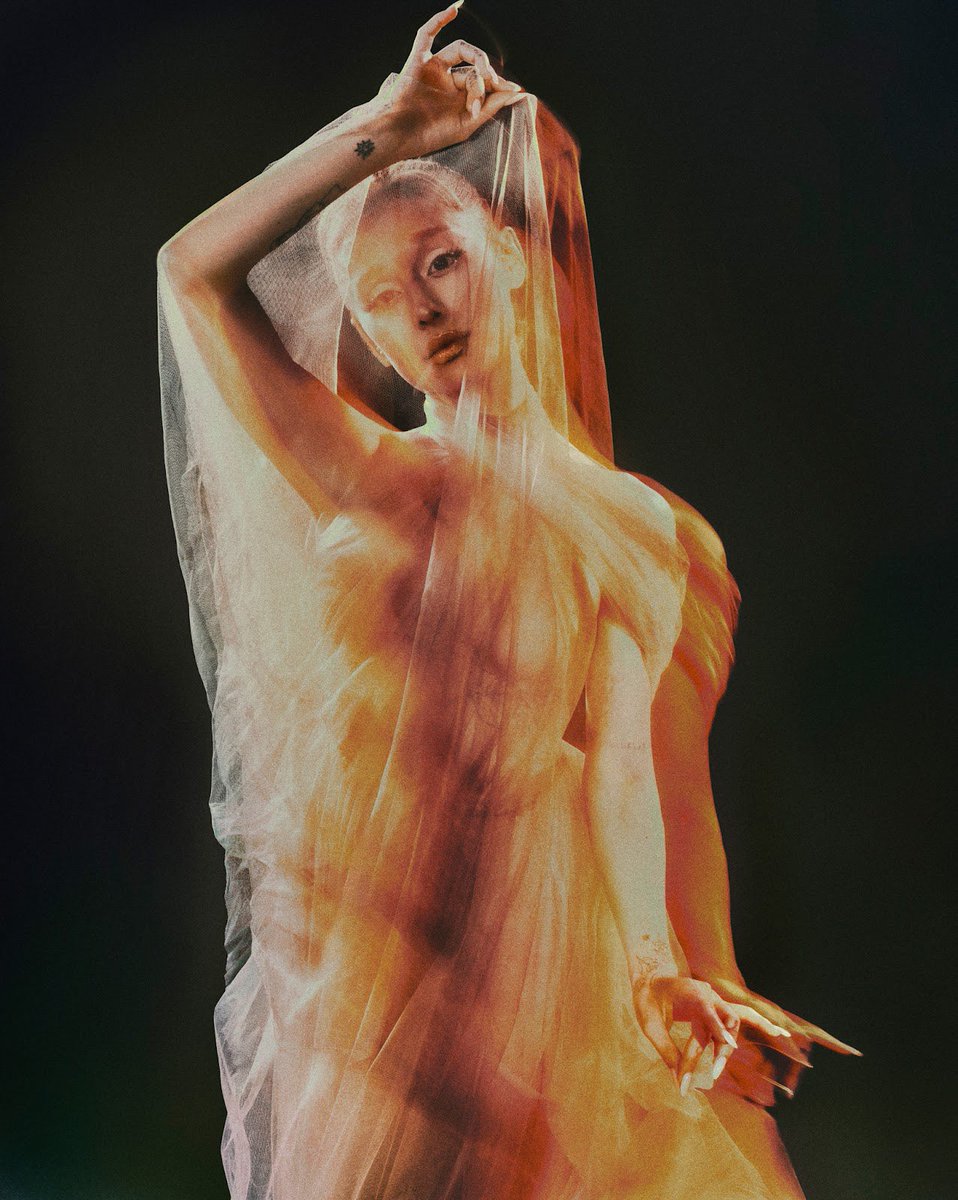 CoutureIsBeyond's tweet photo. Ariana Grande by Elizaveta Porodina, Vogue Italia, March 2025. https://t.co/jYY4zIV7Xf