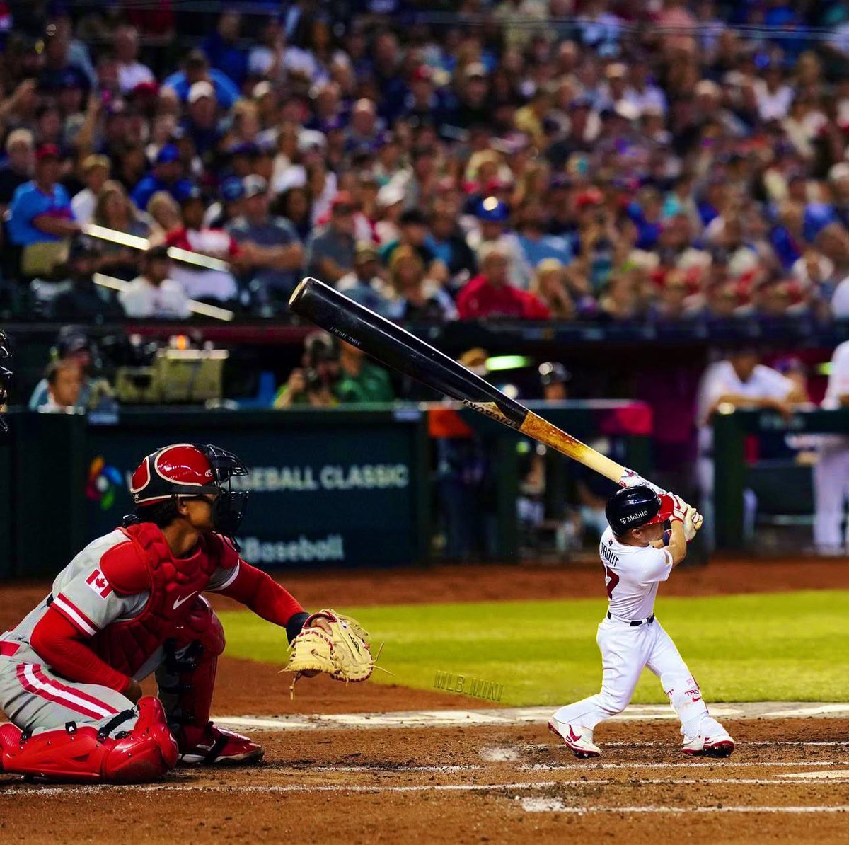 ElReyApostador_'s tweet photo. ¿Quieren Freepick Champagne de MLB? Si veo 1,000 likes en este tweet en menos de una hora lo suelto. Está en ustedes. https://t.co/XSiOTLoozX
