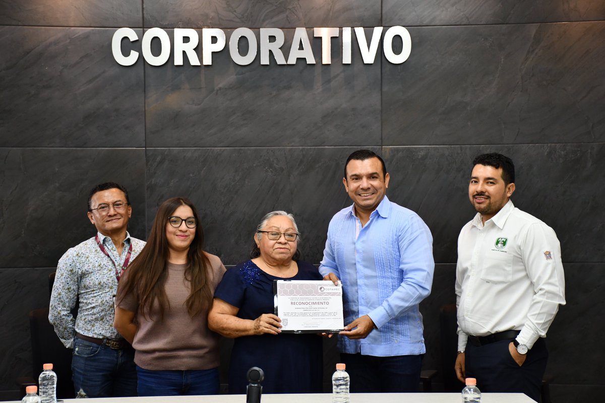 apicampeche's tweet image. Recibimos de la #COTAIPEC el reconocimiento derivado de la verificación 02/2024, alcanzando el  índice general de cumplimiento del 100%, lo cuál represente un cumplimiento total de las obligaciones de transparencias revisadas.