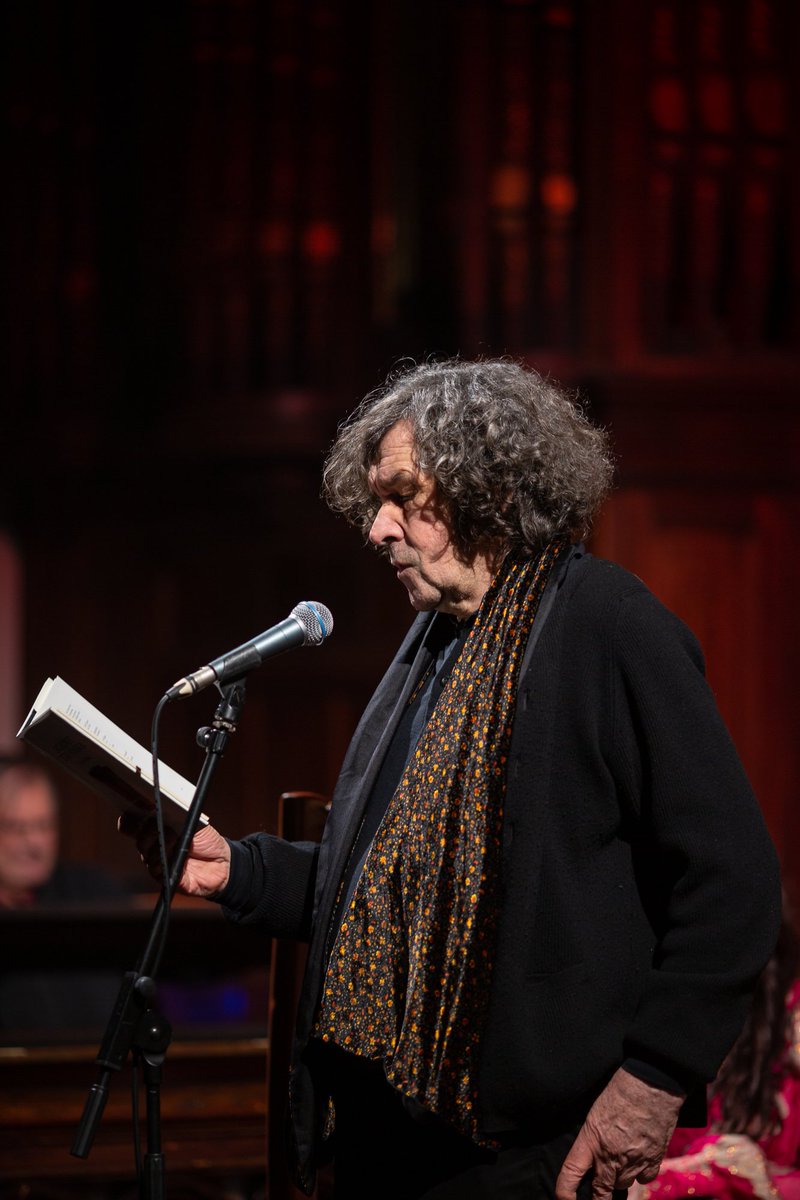 As he enters his 7th decade as a professional actor, <a href="/RTEOne/">RTÉ One</a> airs Stephen Rea: The Fire In Me Now tonight from 10:15PM 🔥

There’s intimate conversations with his friends and colleagues like Sinead Cusack and director Neil Jordan 💚

#TradFest