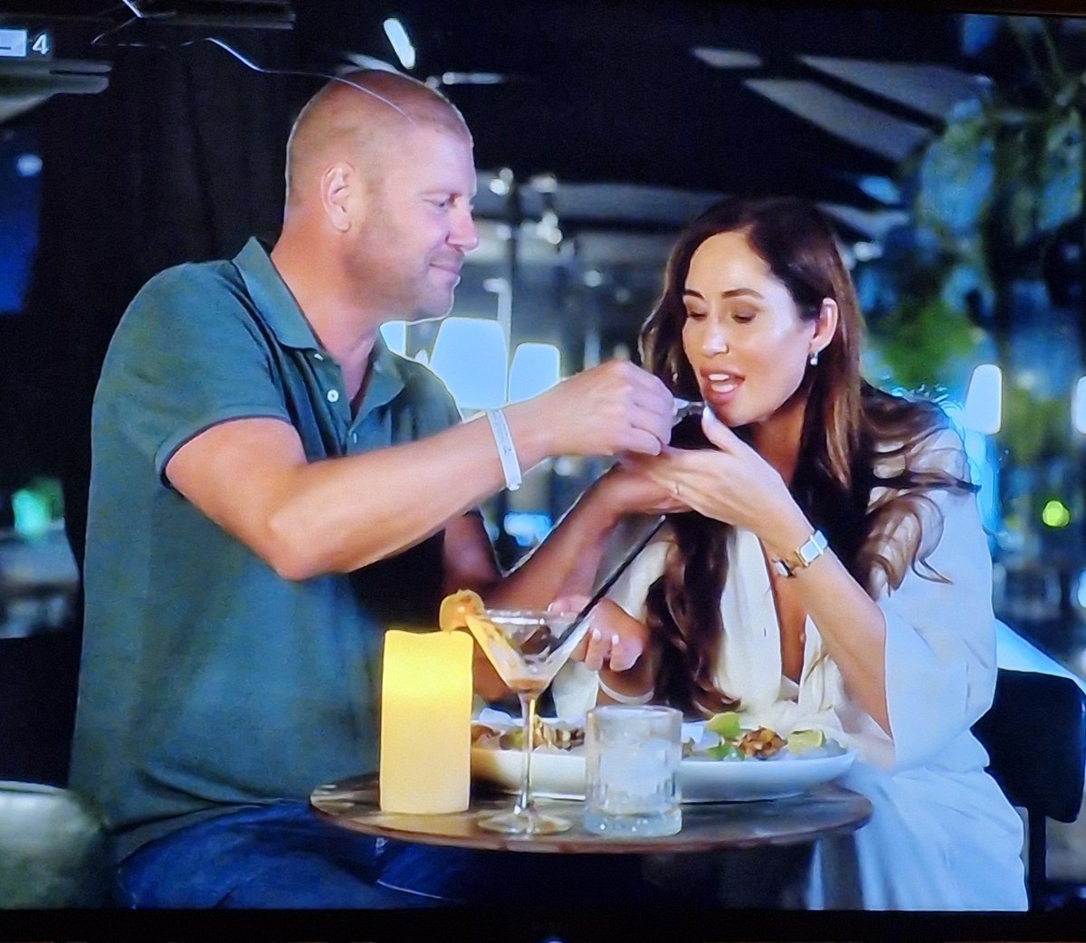 Poppetje0906's tweet image. Mondje open, hier komt het vliegtuigje... #kind #olof #mafs #mafsnl