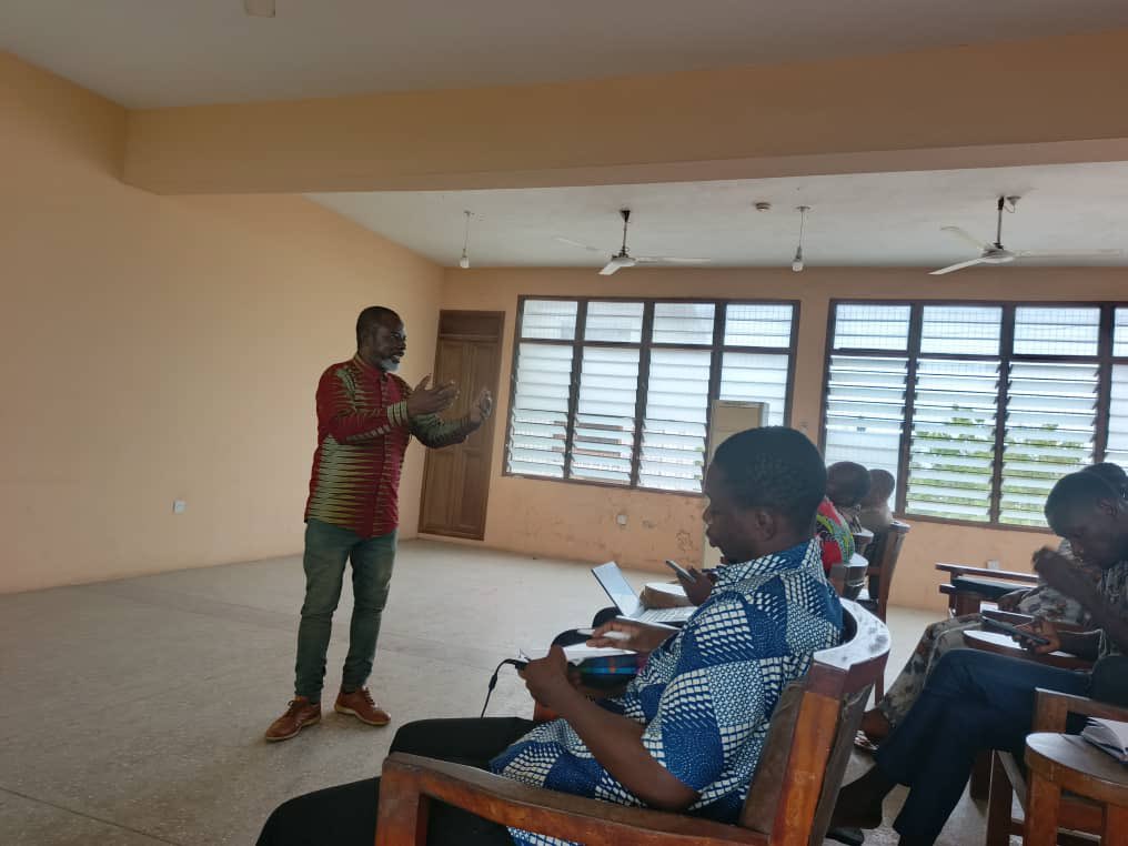 WHOGhana's tweet photo. With support from @CanadaDev, we are supporting @NADMOGHANA in training district-level teams in the Volta Region on the Multi-sectoral Initial Rapid Assessment (MIRA) tool.

This training aims to strengthen local capacity for coordinated and timely disaster assessment &amp; response. https://t.co/GljlpQnM9M
