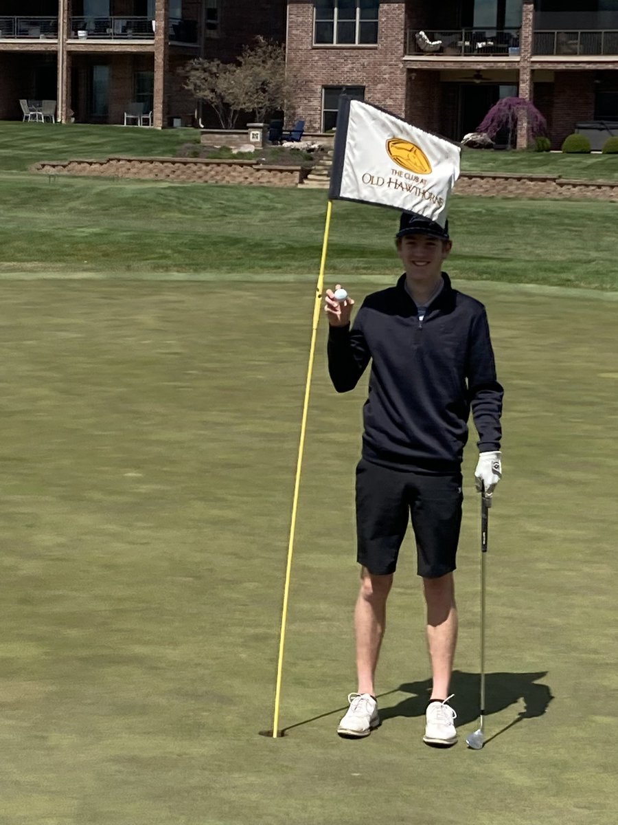 CavaliersGolf's tweet photo. 🚨⛳️Ace Alert! ⛳️🚨 
Grant Chojnacki with the hole in one!!!
Hole 2 - 193 yards
#CCHSGolf #CavsGolf #CCHS #GoCavsGo https://t.co/TsVDELNynh
