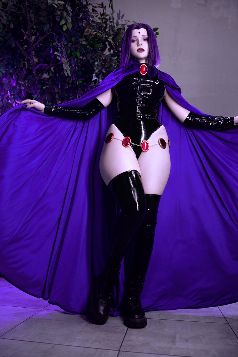 Rate my Raven from Teen Titans 1-10? 🖤🔮☁️ https://t.co/mEzirYKJ3T