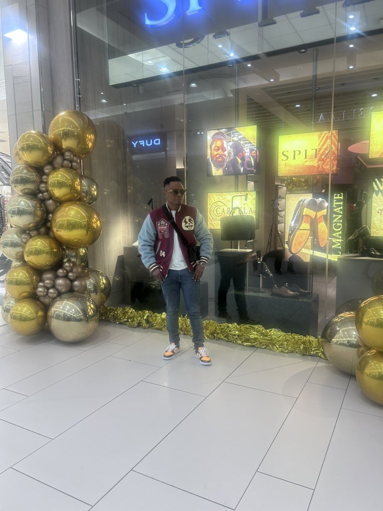 opulenceradio's tweet photo. DJ Tira spotted at Big Zulu’s listening party 

#calaLeMpumelelo #UthandoNesithembu
#samke #mthunzi #centurion
#BigZulu https://t.co/1vwMADny6o