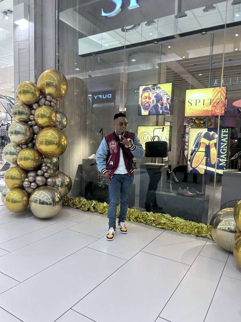 opulenceradio's tweet photo. DJ Tira spotted at Big Zulu’s listening party 

#calaLeMpumelelo #UthandoNesithembu
#samke #mthunzi #centurion
#BigZulu https://t.co/1vwMADny6o