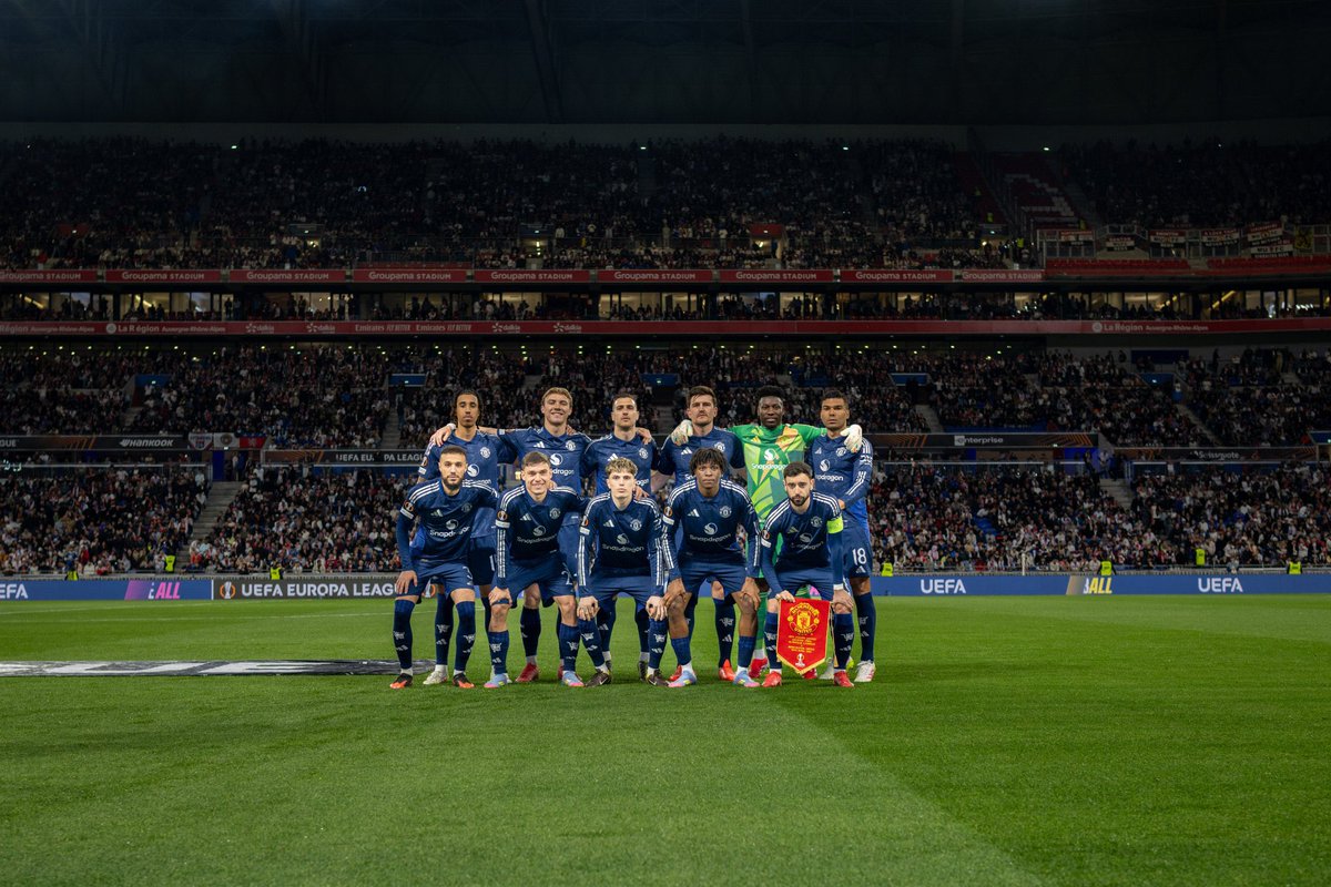 NsmUnited's tweet photo. HALF-TIME:
#Lyon 1-1 #MUFC
Both sides have been poor - only fitting they find themselves level at the break.
Onana, Hรธjlund, Dalot, Garnacho - all terrible.
Dorgu, Bruno and Yoro - all working hard to drag us back into the tie.
#UEL #EuropaLeague #OLYMUN #GlazersOut ๐ฐ๐ด https://t.co/NOur6Cz1Ah