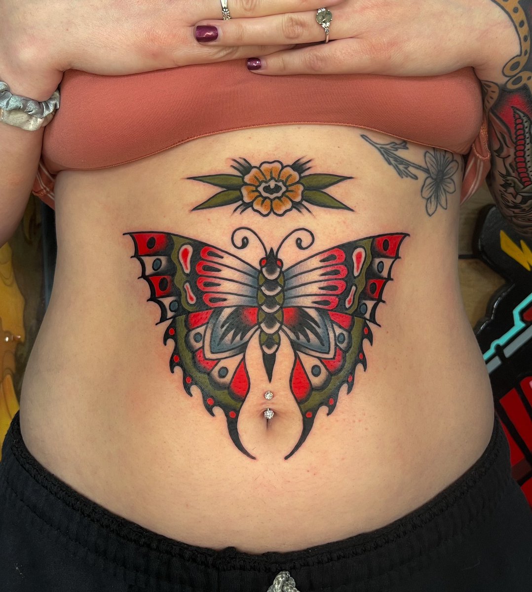 AndrewTattoo_'s tweet photo. Stuff and things, calf’s are on year 3 of it’s healed journey https://t.co/rV70T2zt2N